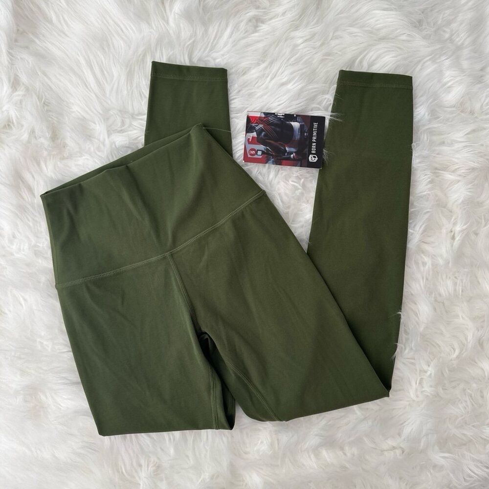 Born Primitive Go To Leggings 2.0 Green Size Small